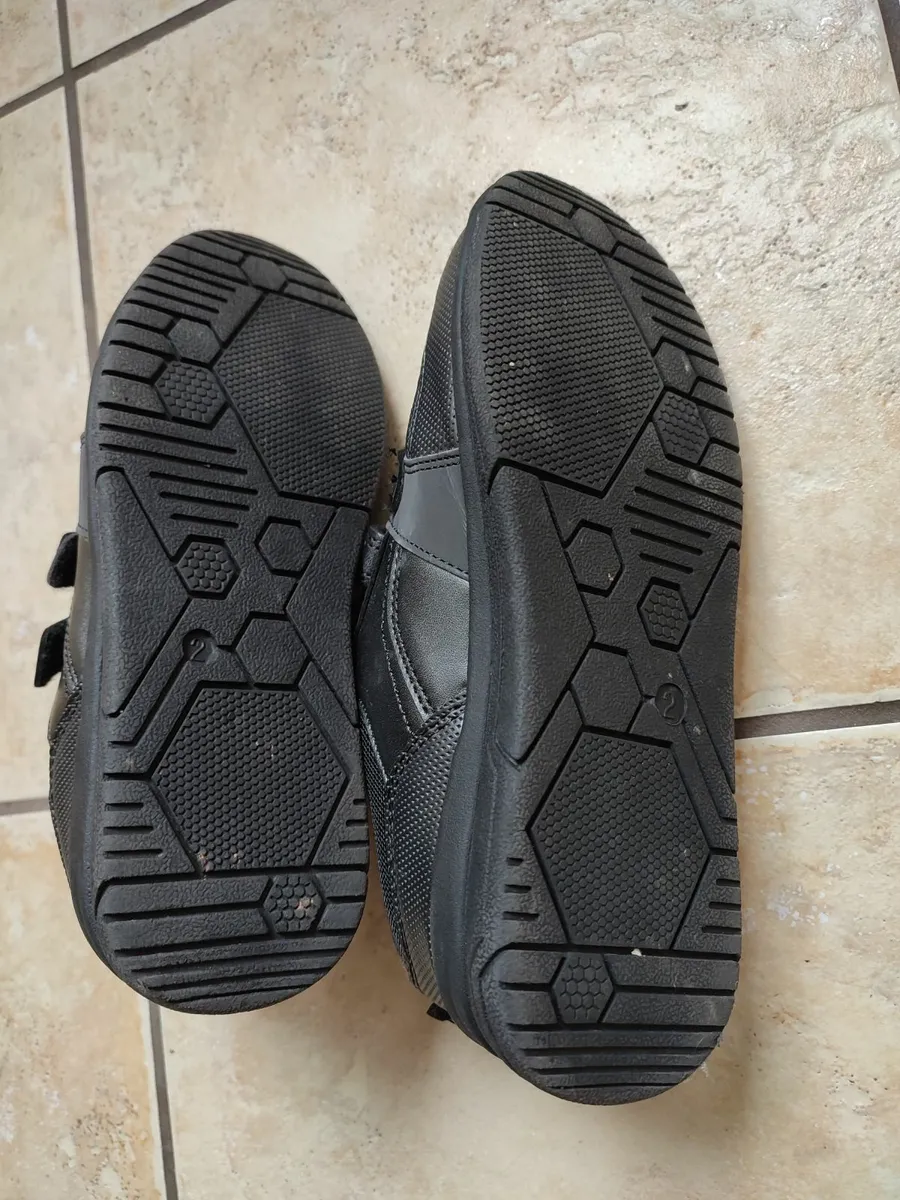 BOYS SHOES - Image 2