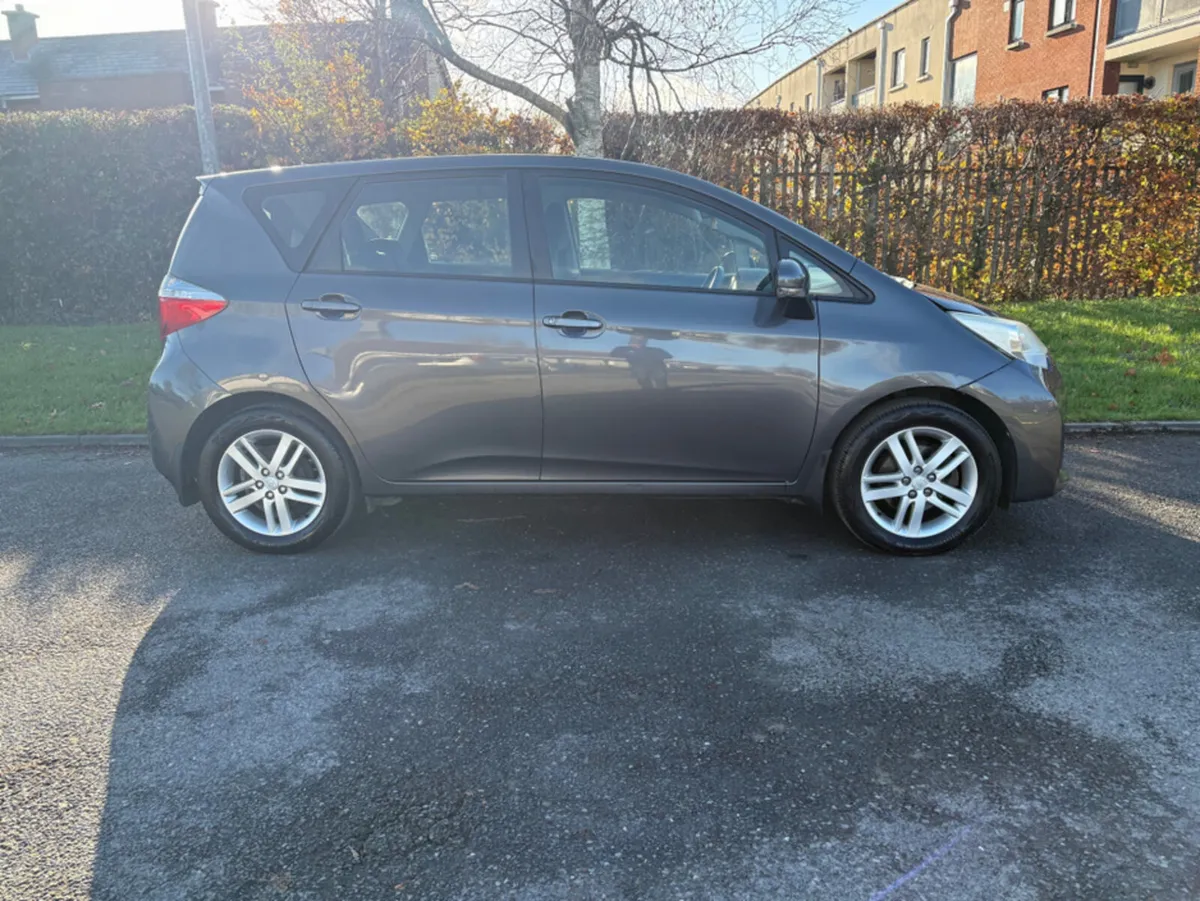 Toyota Verso-S 1.33 LUNA 4DR - Image 2