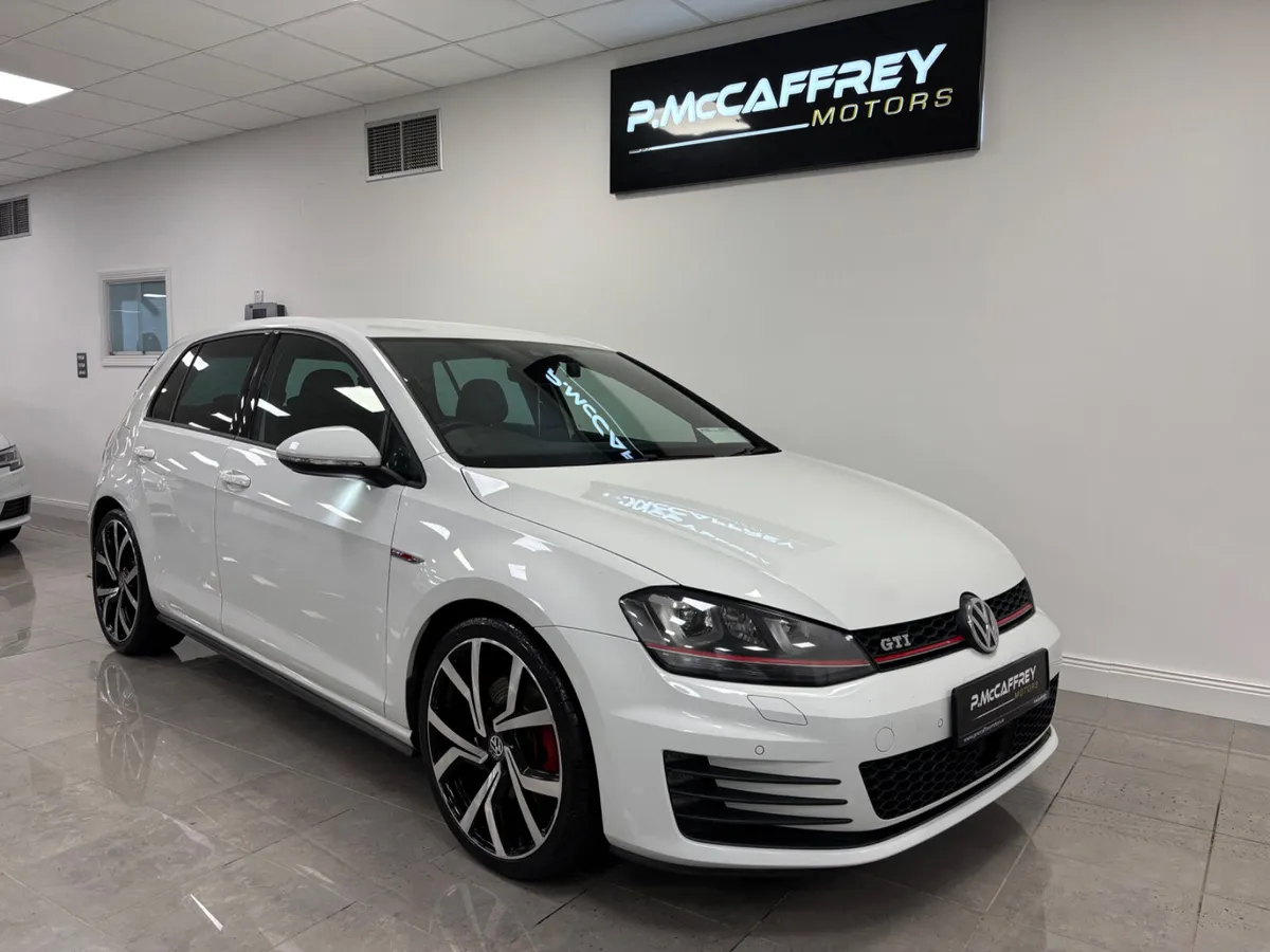 2016 Volkswagen Golf GTI 2.0 TSI DSG AUTO - Image 3