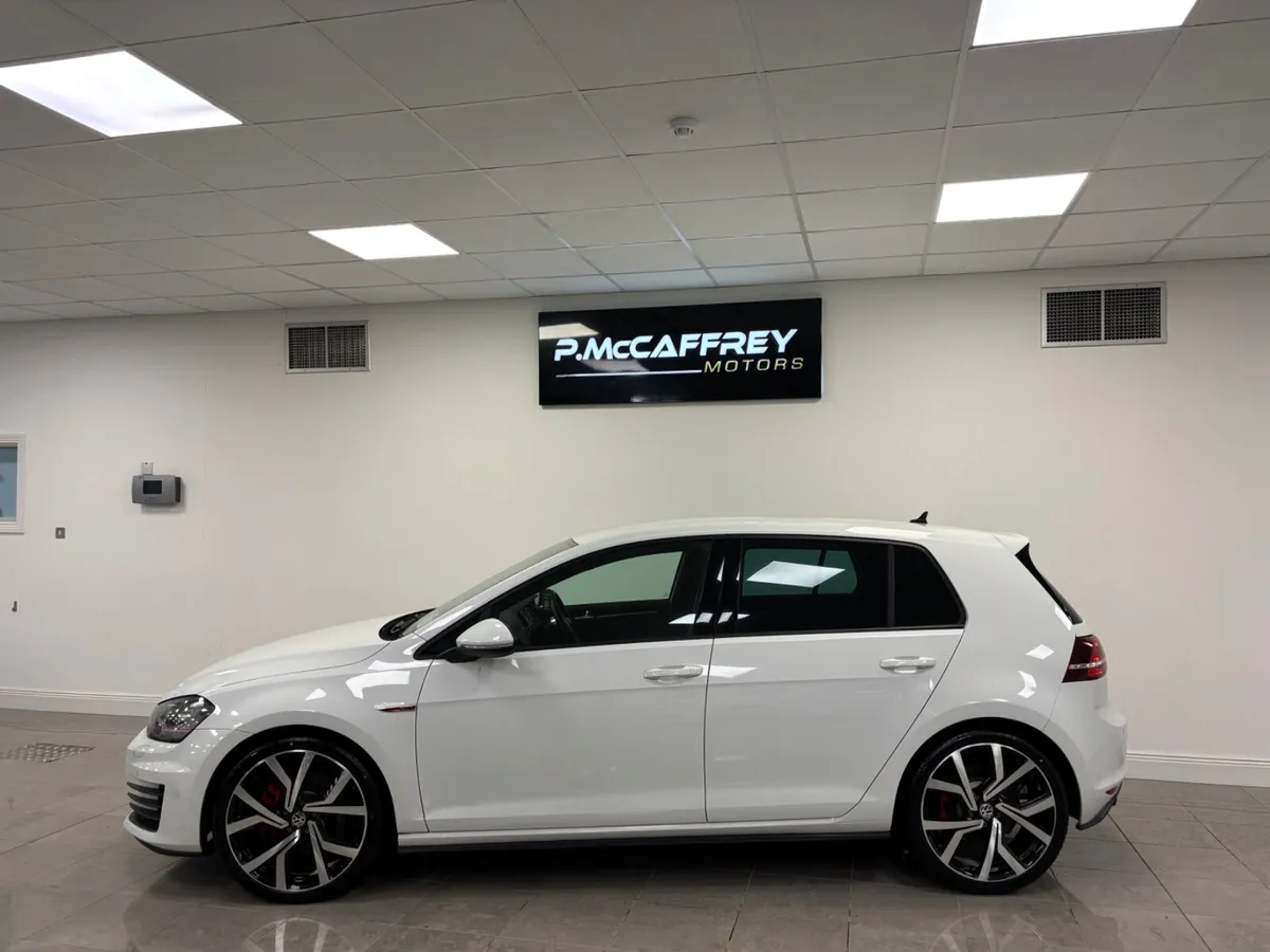 2016 Volkswagen Golf GTI 2.0 TSI DSG AUTO - Image 2