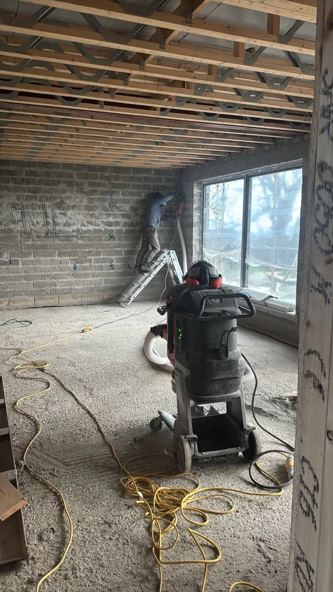 Wall chasing - Image 1