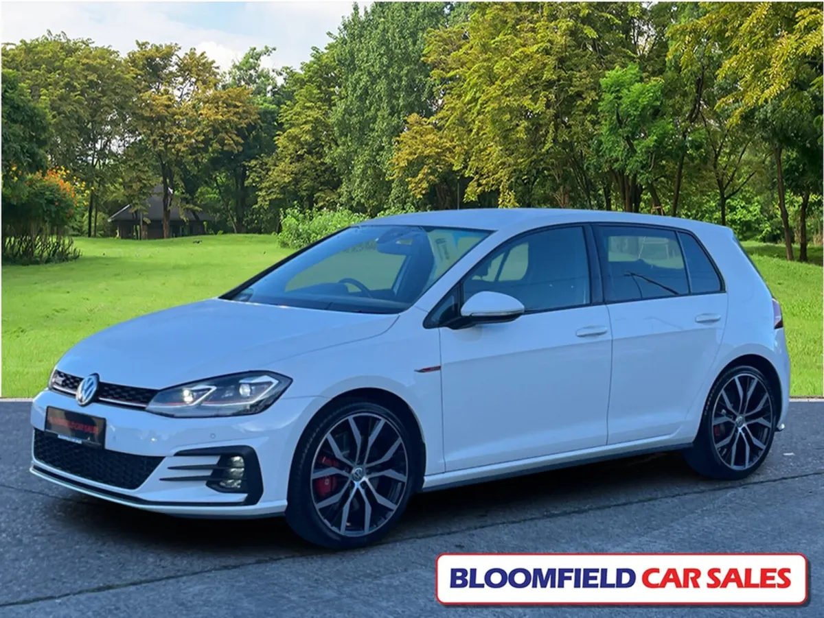 Volkswagen Golf GTI PERFORMANCE, DSG // LOW MILEAG - Image 3