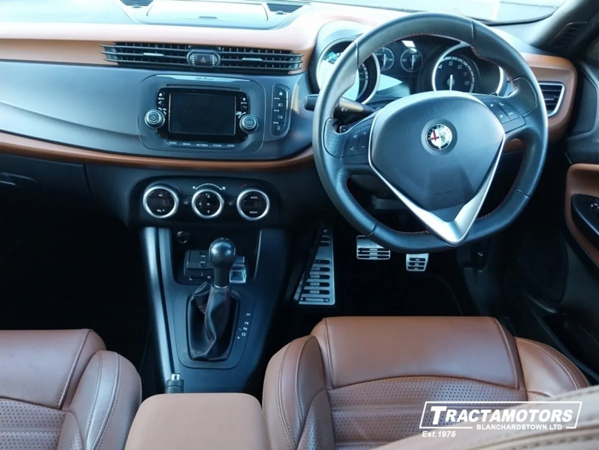 Alfa Romeo Giulietta 1.4 M-AIR 170HP TCT EXCLUSIVE - Image 2