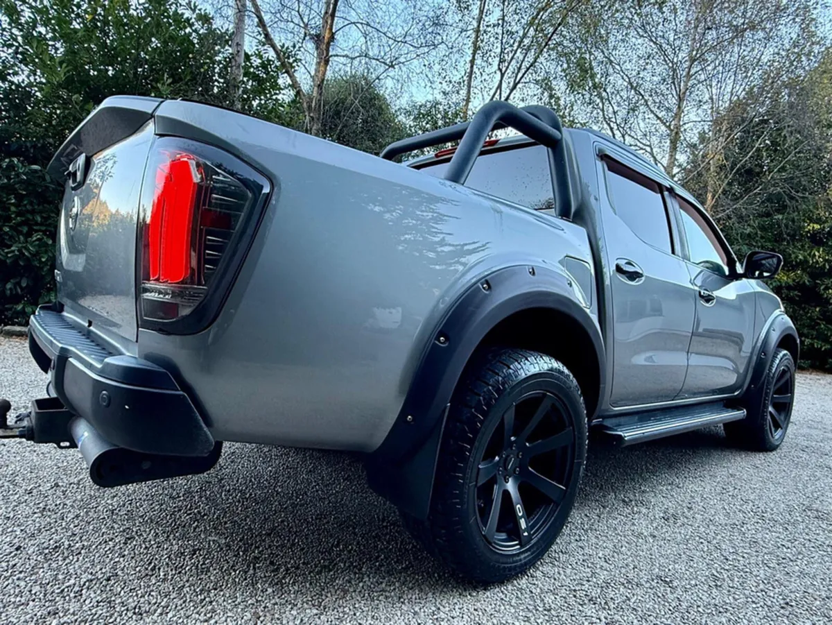 Nissan Navara 2.3 DCI TEKNA  AUTO *Full Nissan Ser - Image 4
