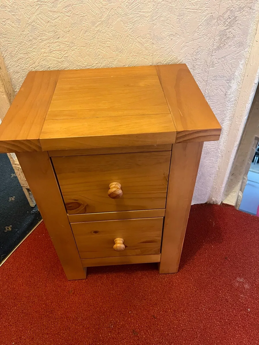 Bedroom locker - Image 2