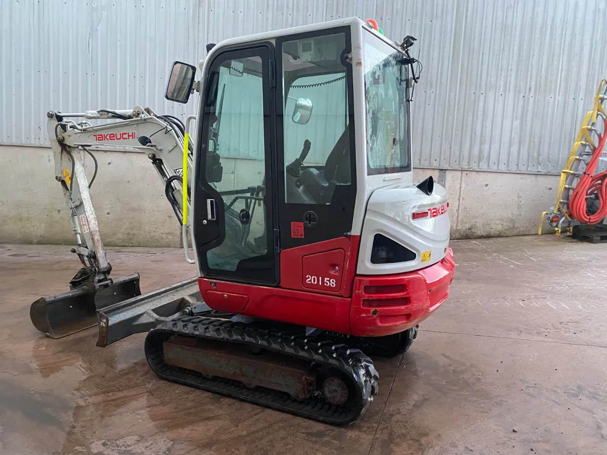 2020 TAKEUCHI TB230 - Image 1