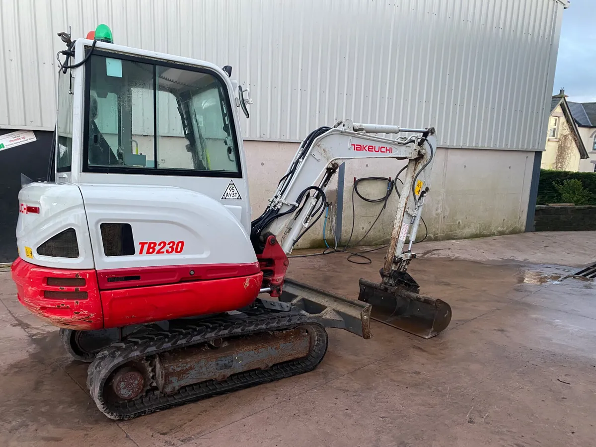 2020 TAKEUCHI TB230 - Image 3