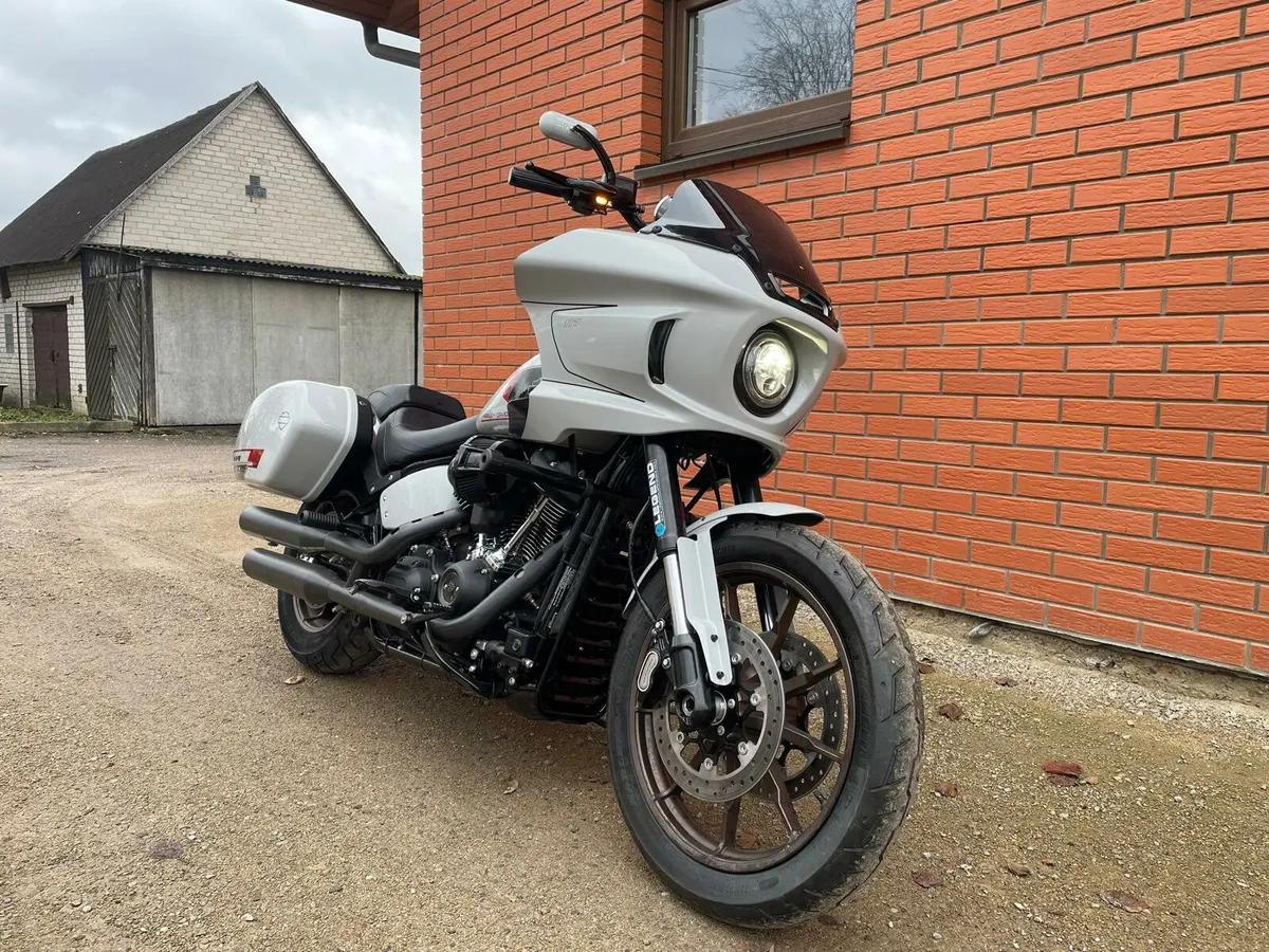 HARLEY DAVIDSON LOW RIDER ST - Image 1