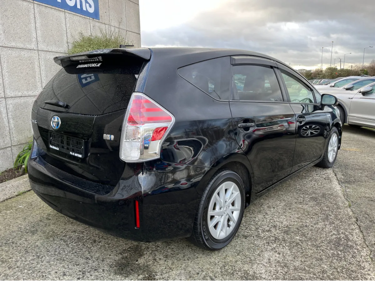 Toyota Prius 7 SEATER AUTOMATIC HYBRID 1.8 PETROL - Image 4