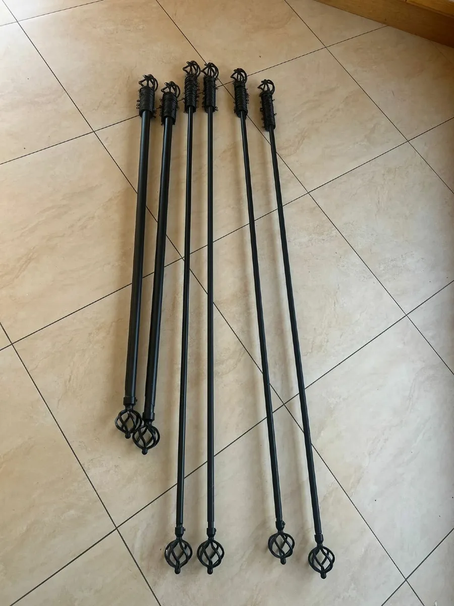 Extendable Black Curtain Rails - Image 2