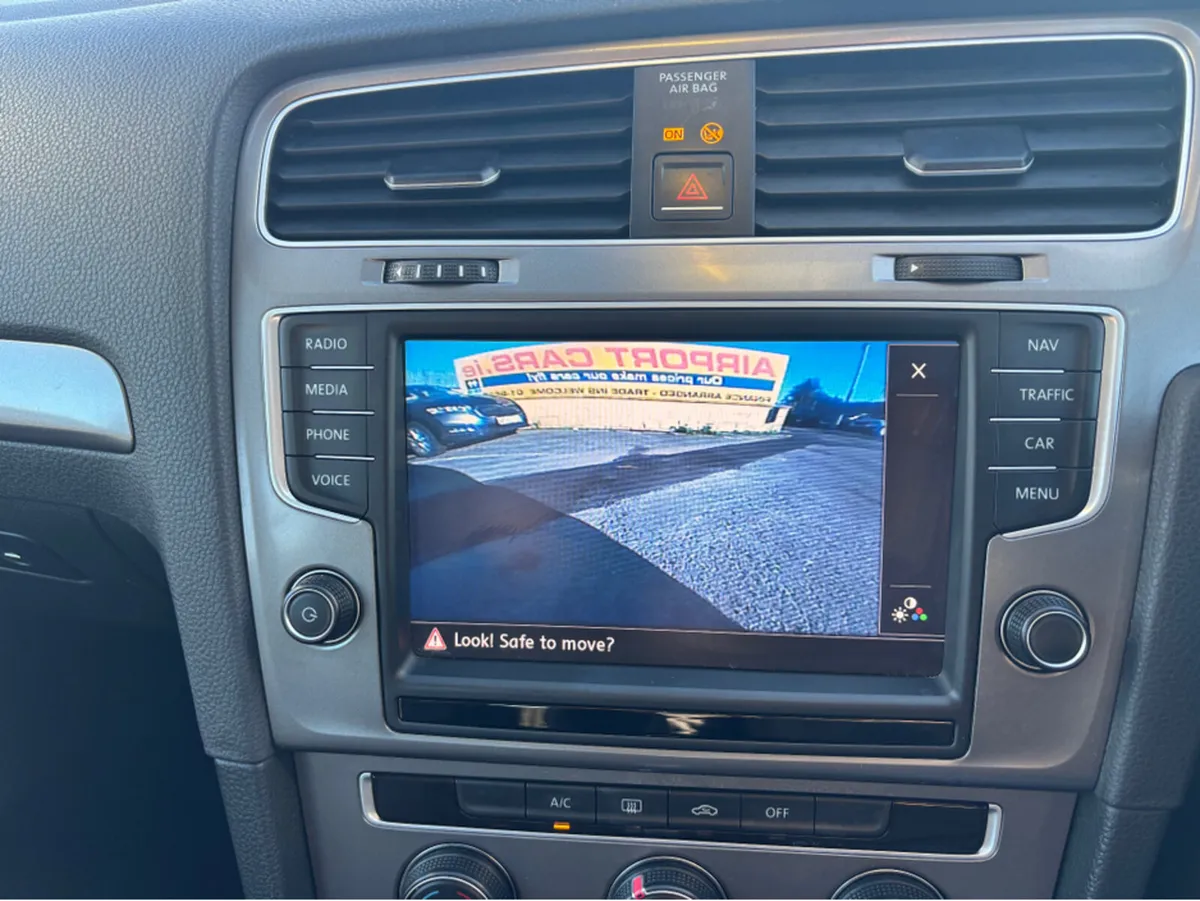 Volkswagen Golf 1.2 Tsi Dsg blue motion only 59000 - Image 4