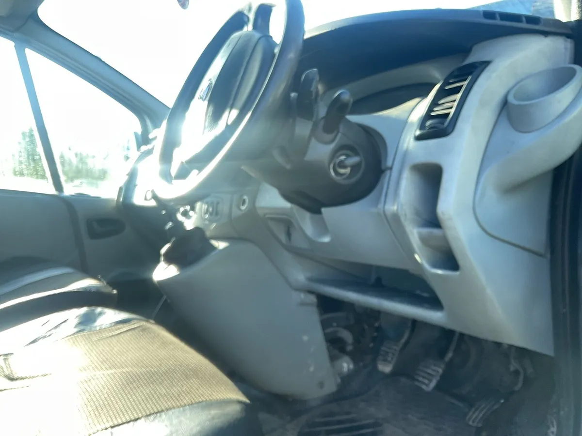 Renault traffic - Image 3