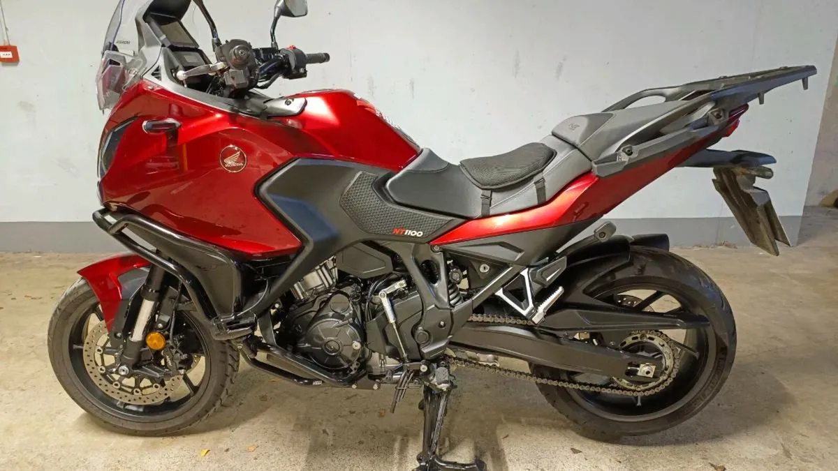 Honda NT 1100 - Image 1