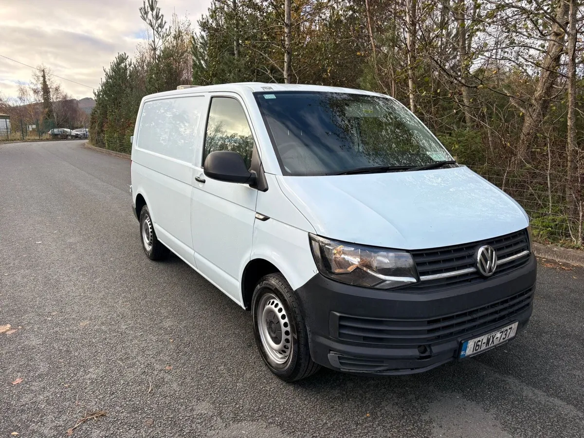 16 Volkswagen TRANSPORTER - Image 1