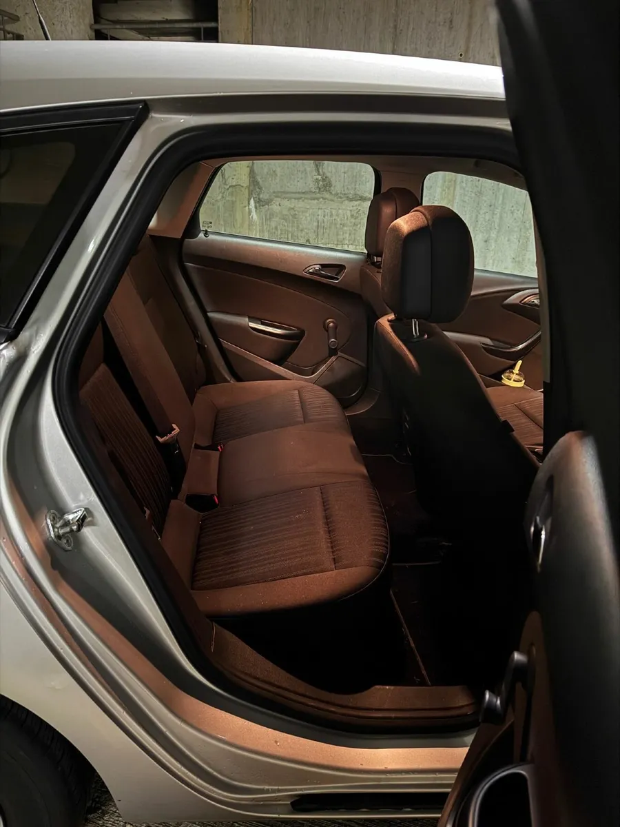 Opel Astra 2011 - 1.4 100 PS - NEW NCT - Image 2