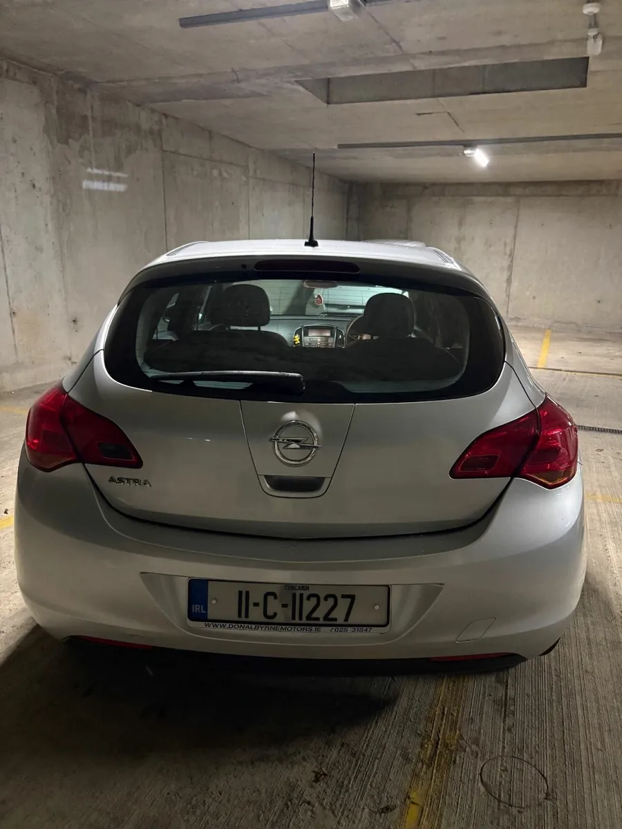 Opel Astra 2011 - 1.4 100 PS - NEW NCT - Image 4