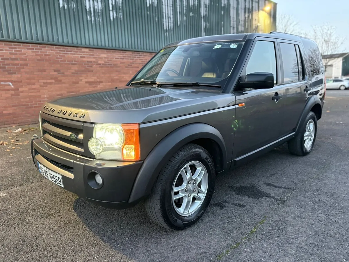 2005 Land Rover TDV6 (7 seater commercial) - Image 1