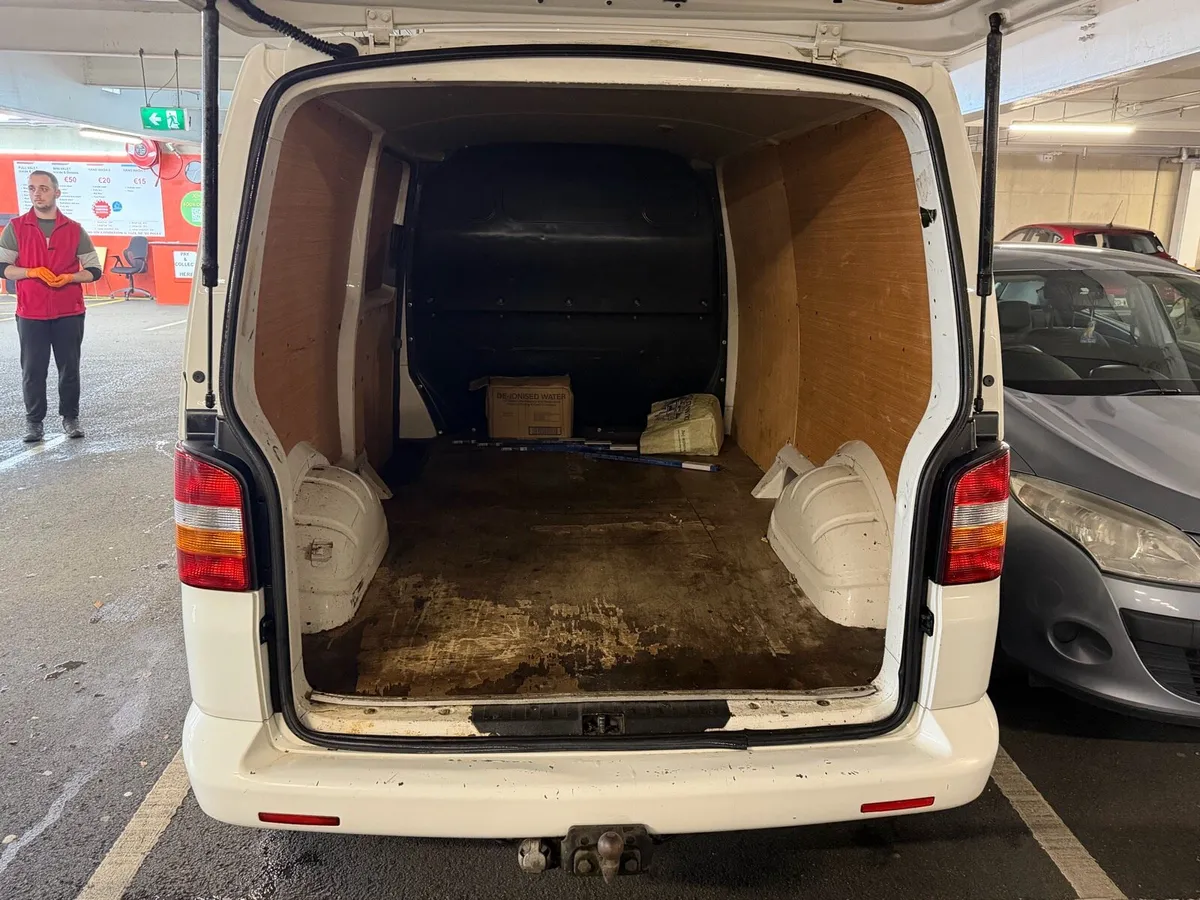 VW Transporter - Image 4