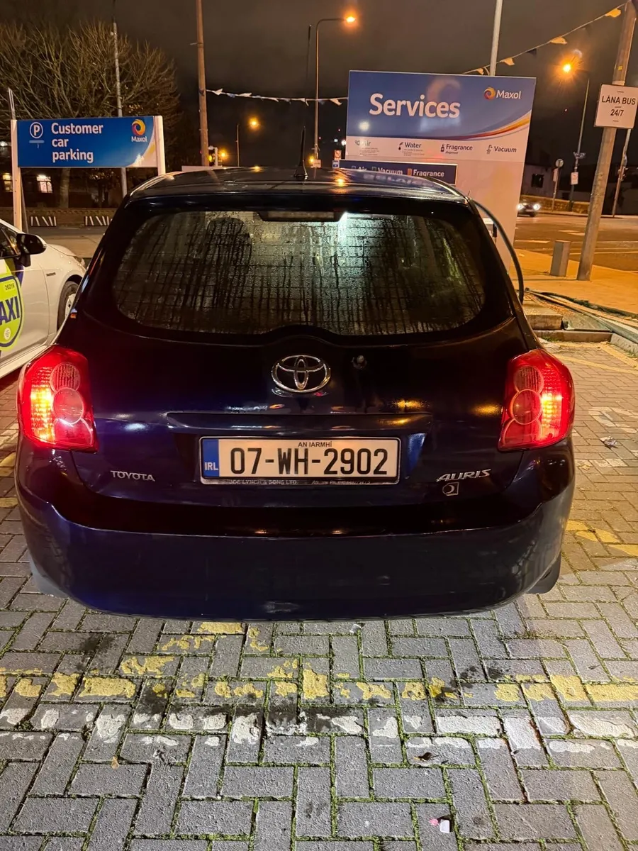 Toyota Auris - Image 2