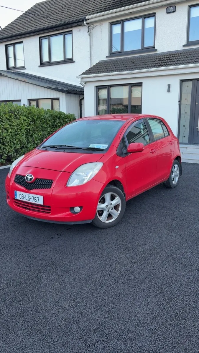 Toyota Yaris - Image 2