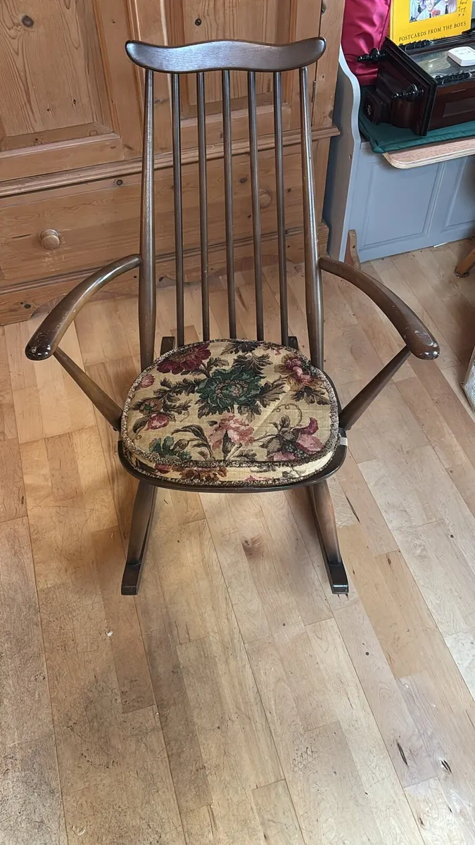 MID CENTURY ERCOL GOLDSMITH ROCKING CHAIR - Image 1
