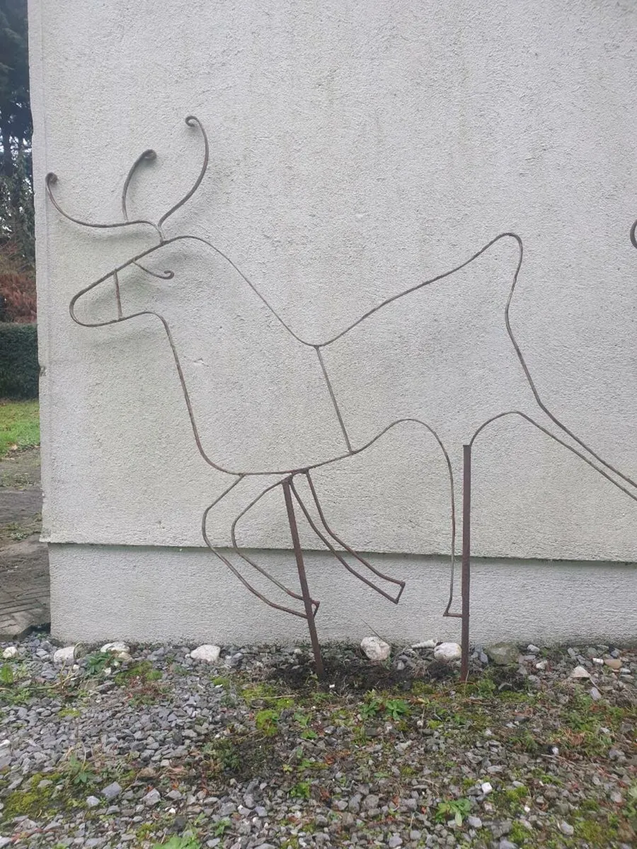 CHRISTMAS OUTDOOR DISPLAYS - Image 4