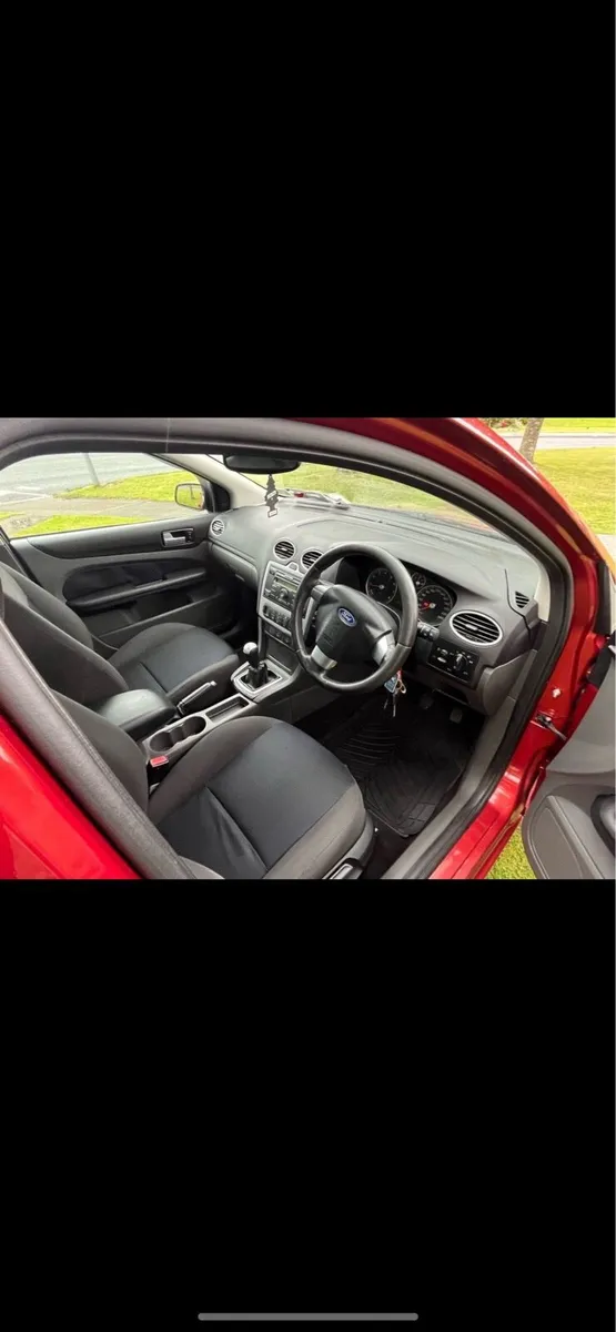 Ford Focus Zetec 1.4 2007 - Image 3