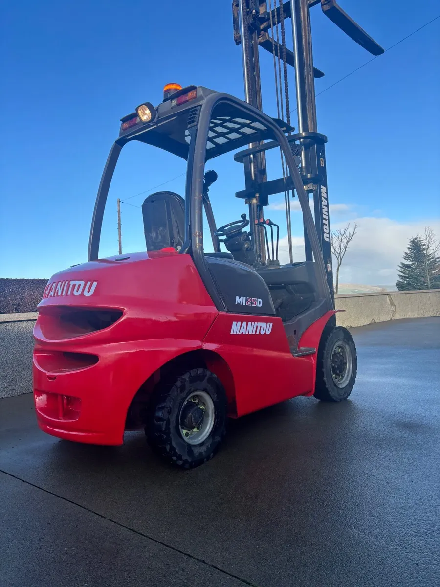 Manitou MI25D forklift - Image 3