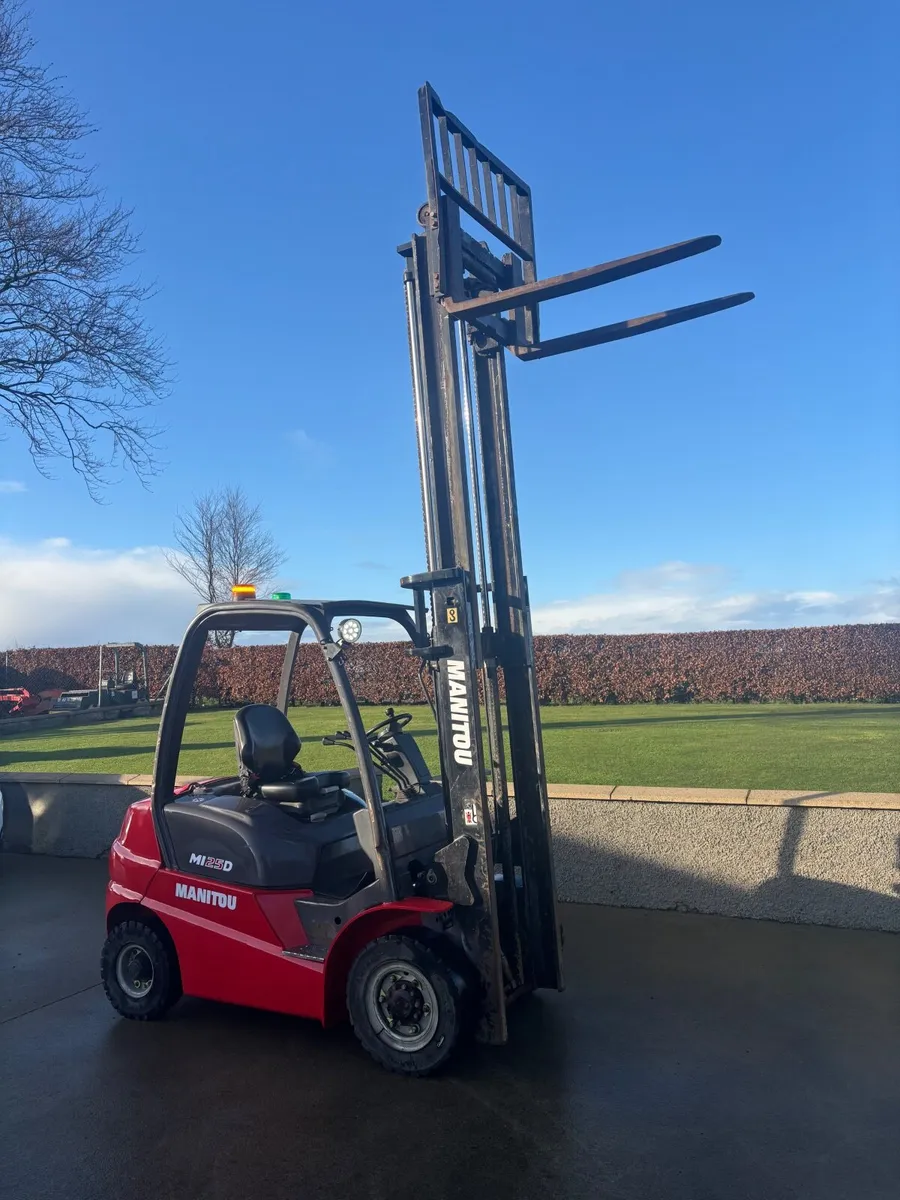 Manitou MI25D forklift - Image 4