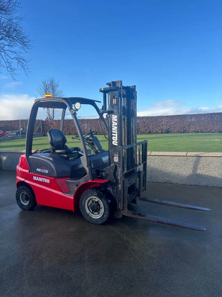 Manitou MI25D forklift - Image 1