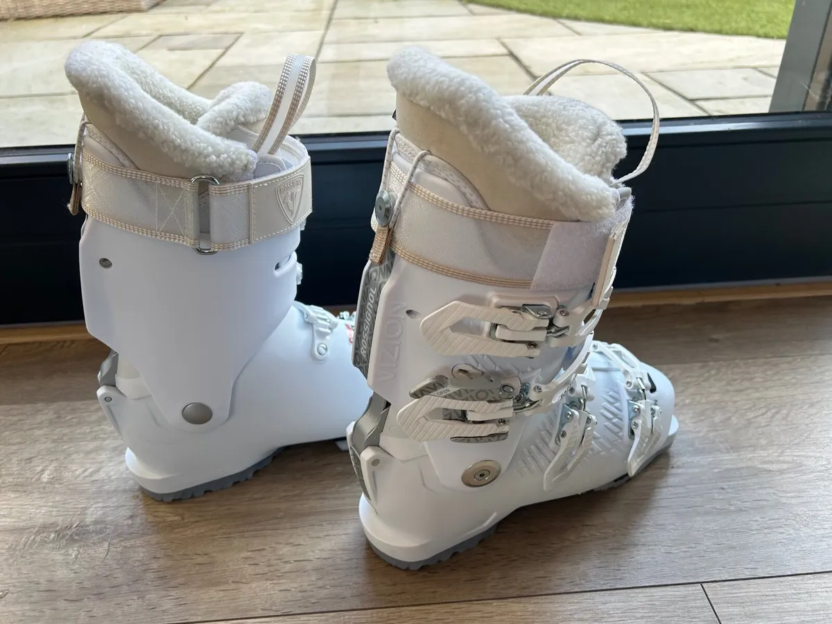 Brand New ROSSIGNOL Women’s Ski Boots Size 23 - Image 3