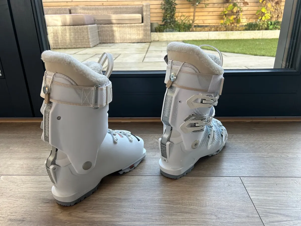 Brand New ROSSIGNOL Women’s Ski Boots Size 23 - Image 4
