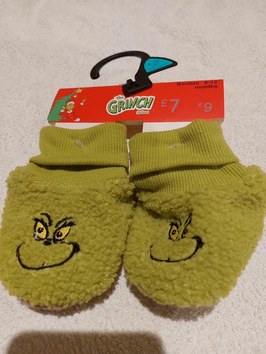 Baby Christmas booties - Image 1