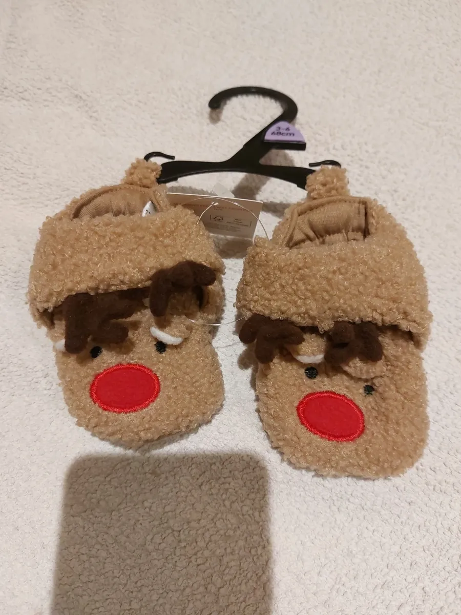 Baby Christmas booties - Image 2