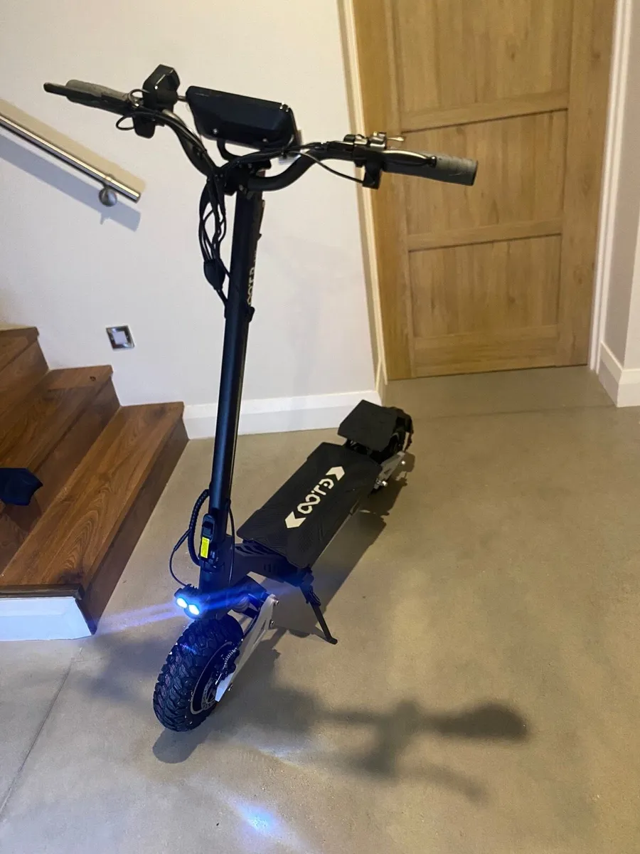 OOTD T10 e-scooter - Image 1
