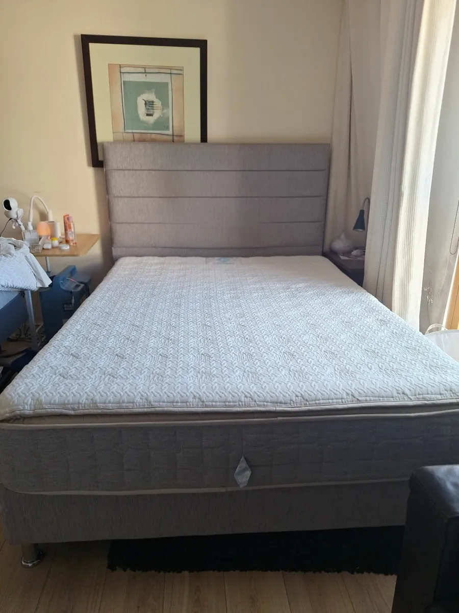 Harvey Norman King size bed set for sale - Image 3