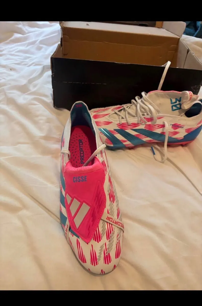 Adidas Predator Elite UK 8 - Image 1