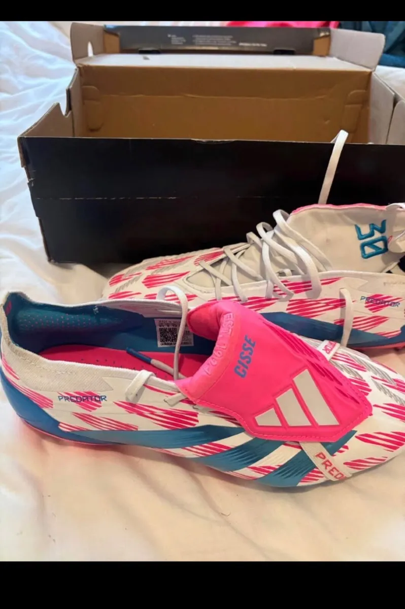 Adidas Predator Elite UK 8 - Image 2