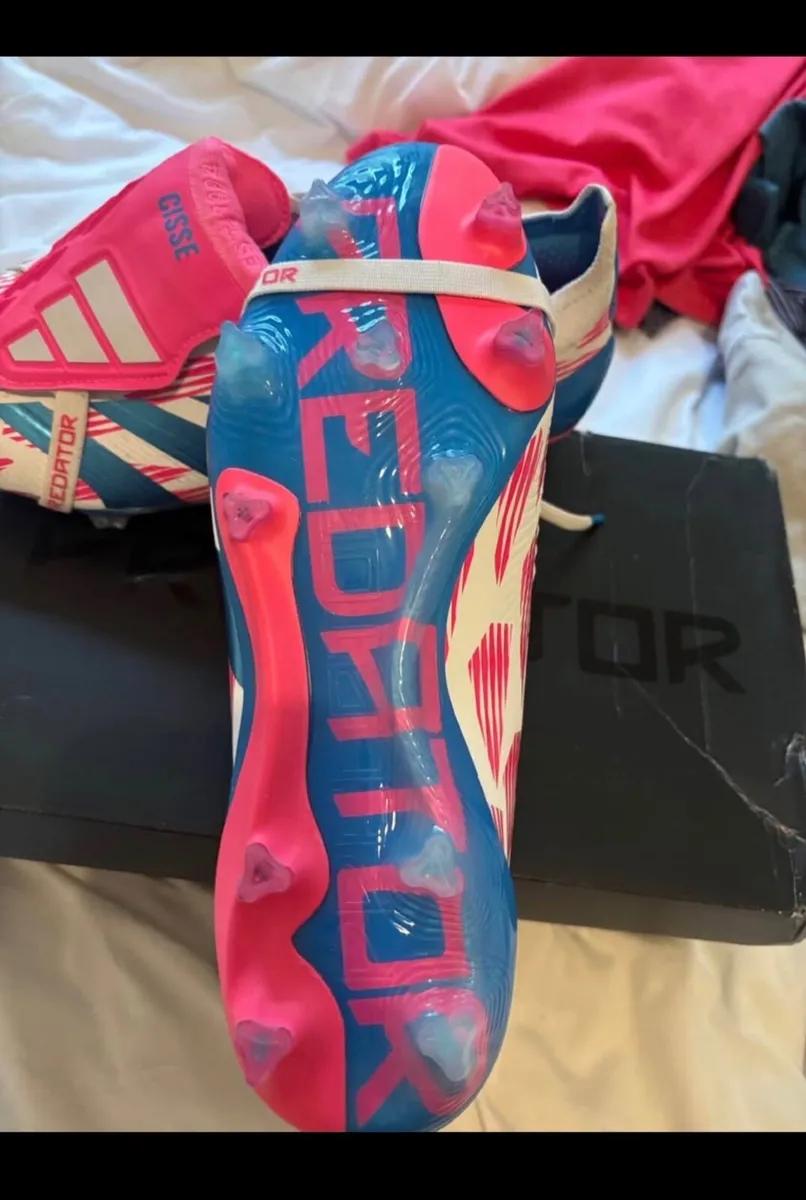 Adidas Predator Elite UK 8 - Image 4