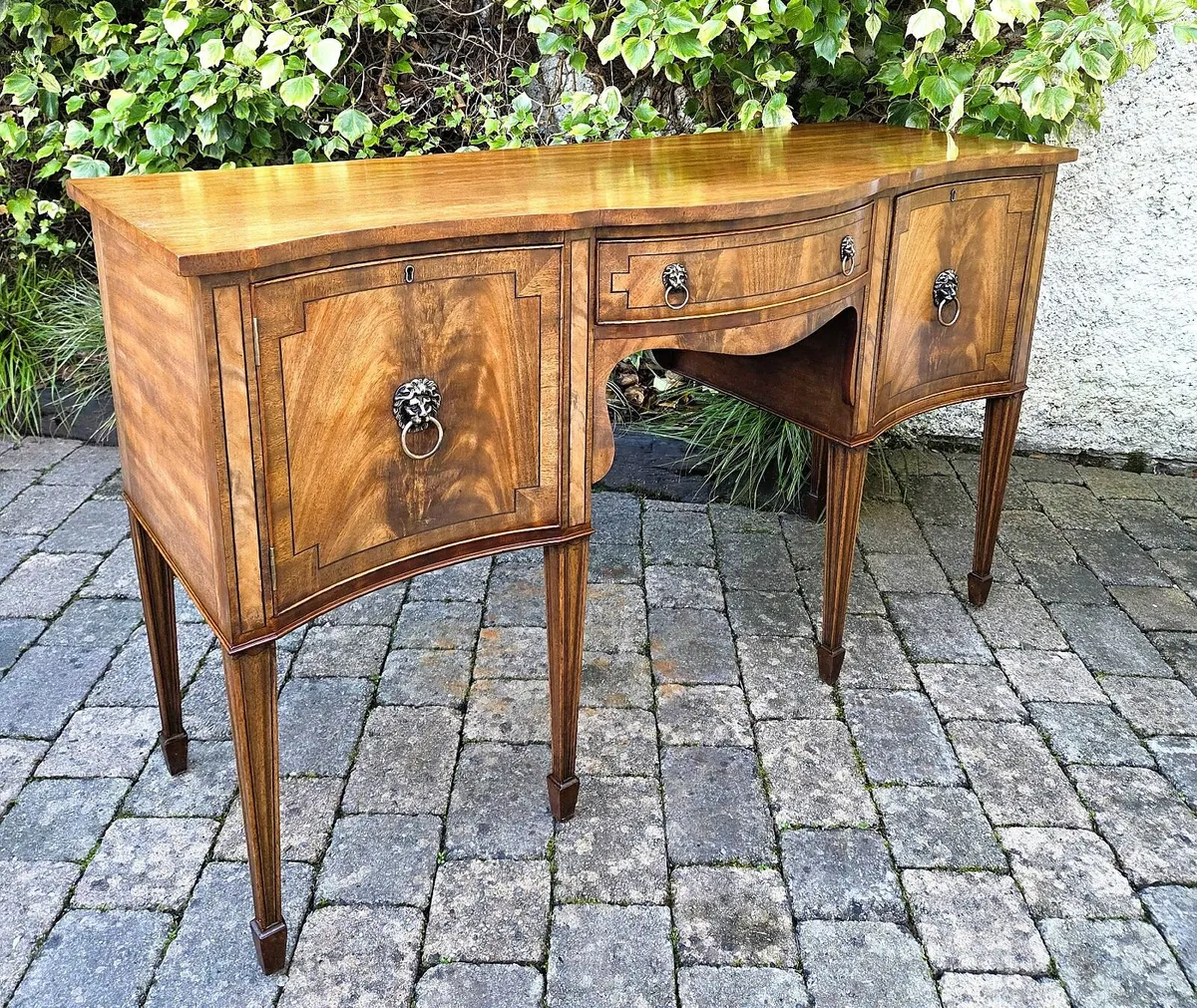 Large Vintage Mahogany Sideboard - Image 3