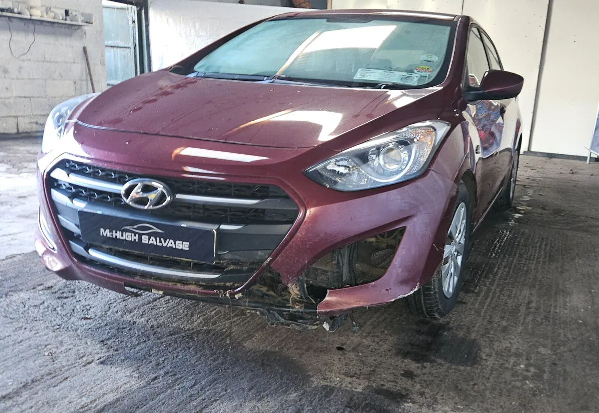 Hyundai i30 2016 1.4petrol manual nct & tax - Image 2
