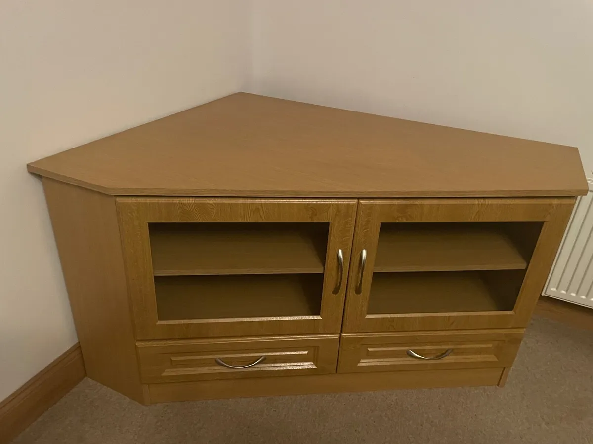 TV unit - Image 1