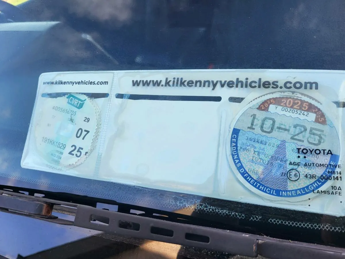 Toyota landcruiser - Image 2