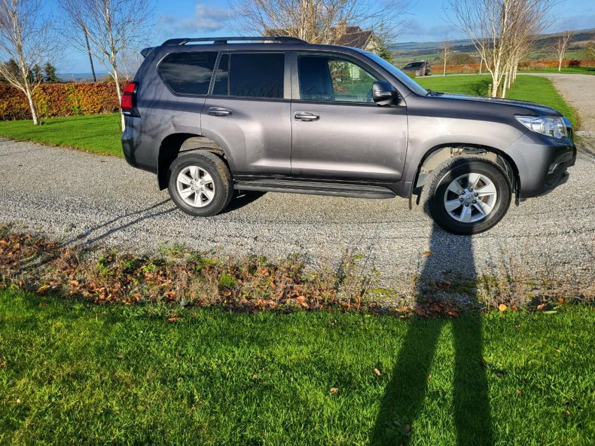 Toyota landcruiser - Image 1