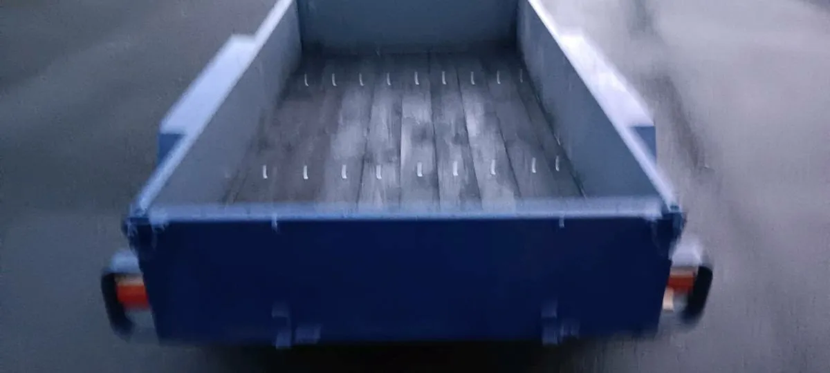 8 ×4 Trailer - Image 2