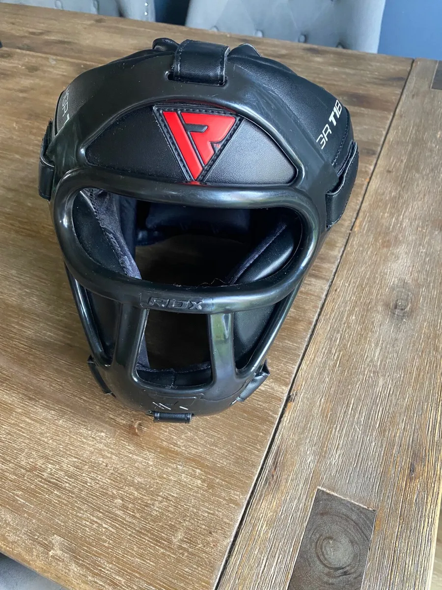 Safety helmet - Image 2