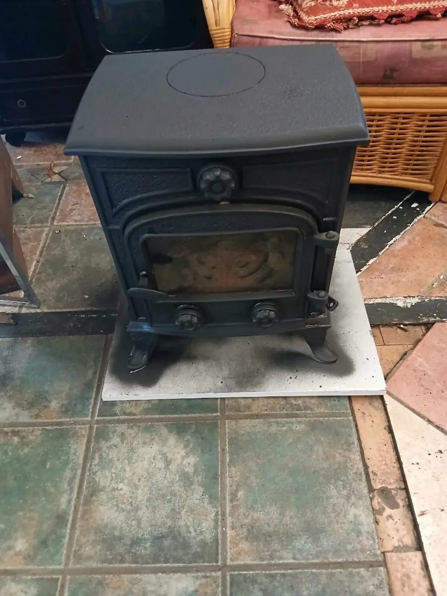 Solid Fuel Stove - Image 1
