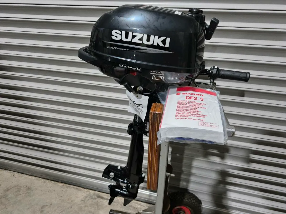 Brand new Suzuki 2.5hp boat outboard motor - Image 2