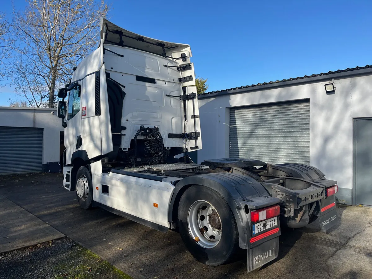 Renault Other 2016 - Image 4