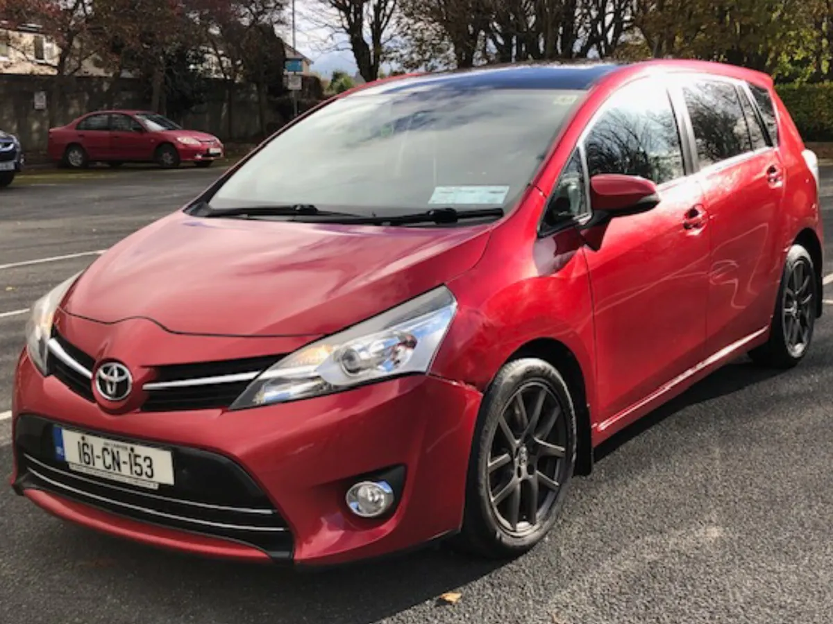 Toyota Verso SOL SKY VIEW 2016 7SEATS NCT01/2027 - Image 4